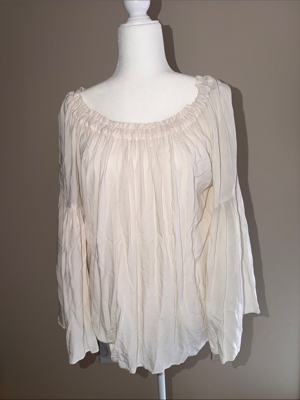 LOFT Cream Off-Shoulder Peasant Top